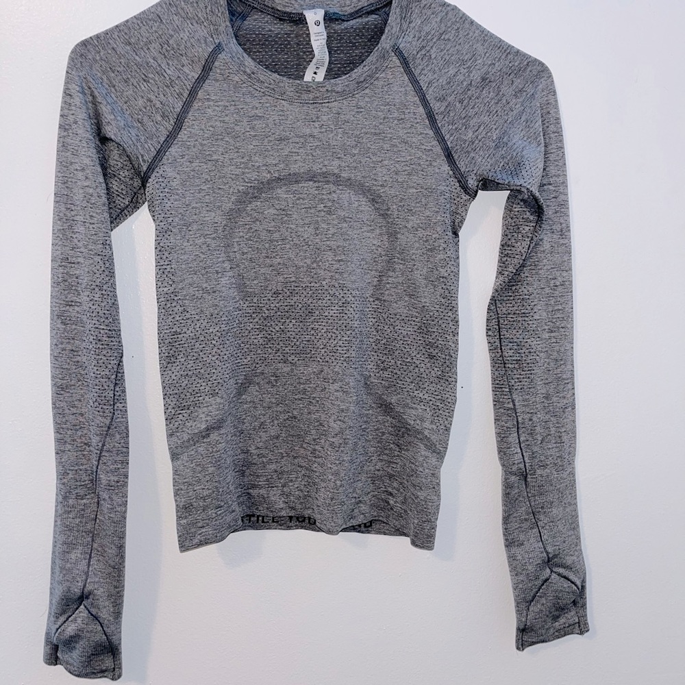 Lululemon Swiftly Tech long sleeve racer length top color slate
